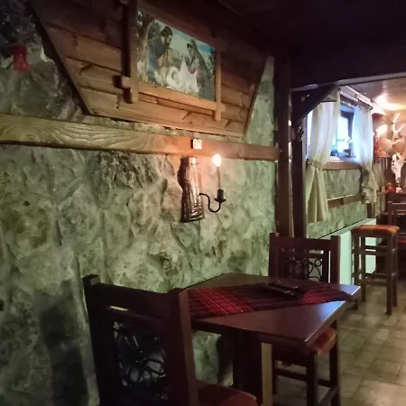 кръчмъ при байката 여관 *